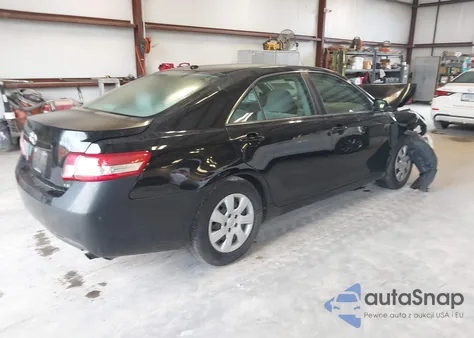 2011 Toyota Camry Le z USA, uszkodzony, nr VIN 4T1BF3EK4BU719682